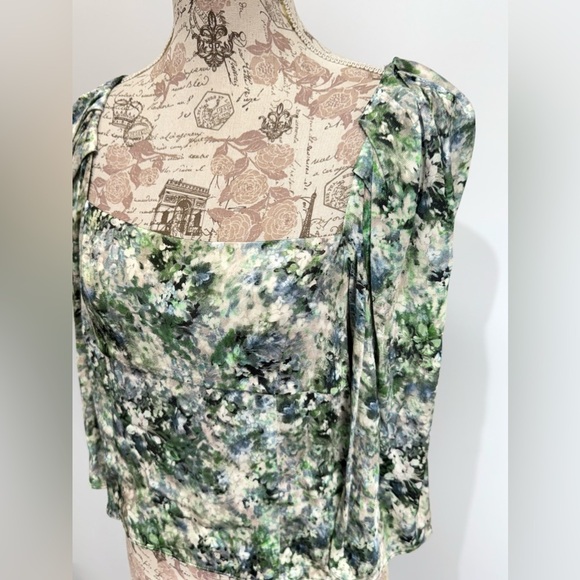 VINCE Green and blue floral print puff sleeve square neck top size 4 - Picture 4 of 15